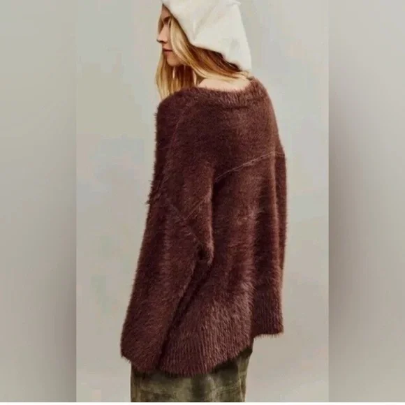 Free People Harrison Bunny Crew in Medium - Picture 3 of 5